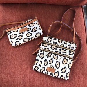 Lot Cheetah Dooney & Bourke